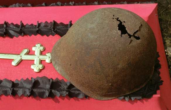 В Польше вандалы осквернили военное кладбище, где похоронены советские солдаты (ВИДЕО) | Русская весна