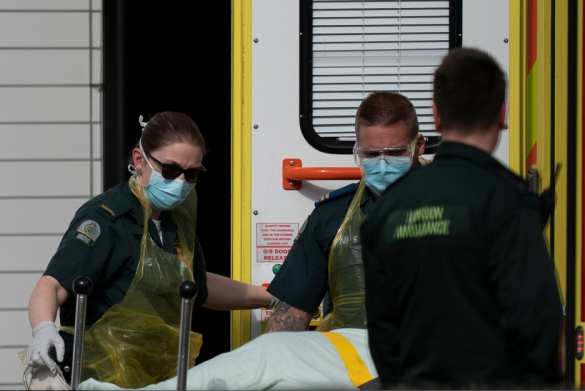 «По глазам пациентов видно, что они испытывают боль», — британская медсестра о тяжёлой ситуации с коронавирусом | Русская весна