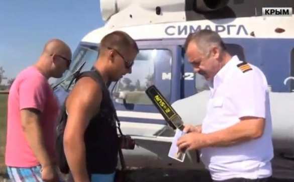 Переправиться в Крым через Керченский пролив теперь можно на вертолете (ВИДЕО) | Русская весна