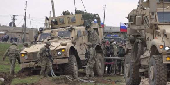 Военные США, протаранив российский патруль в Сирии, обвинили ВС РФ в «нарушениях» (ВИДЕО) | Русская весна