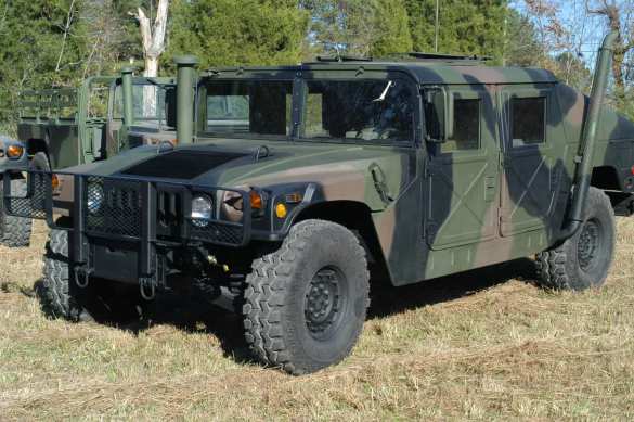 Трофейный «Humvee» теперь выполняет задачи ЧВК «Вагнер» (ВИДЕО) | Русская весна