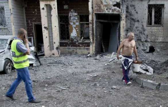 Артобстрелы ВСУ оставили без крова жителей Киевского и Куйбышевского районов | Русская весна