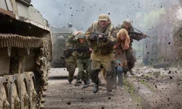 МОЛНИЯ: танковые бои у Горловки и аэропорта, Донецк под огнем | Русская весна