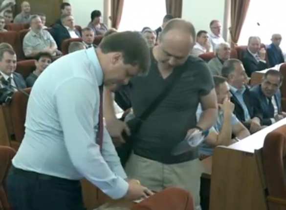 «Это цирк и пиар-ход», — депутаты Харькова о вручении повесток на заседании горсовета (ВИДЕО) | Русская весна