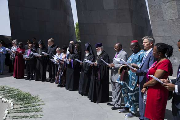 Гонения на церковь в «незалежной»: под Радой митинг, Всемирный совет церквей призывает Киев одуматься (ДОКУМЕНТ, ФОТО) | Русская весна