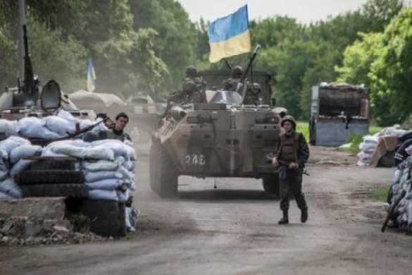 ВСУ продолжают обстреливать Спартак | Русская весна