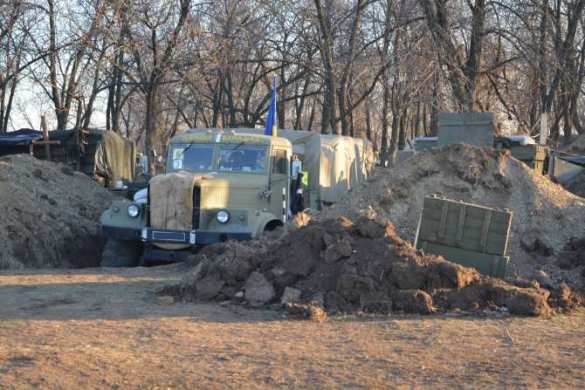 В Авдеевке уничтожен зам. начальника АТО, 4 Урала, 2 танка и 100 бойцов 95-й бригады | Русская весна