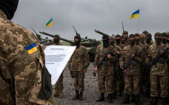 Командование ВСУ забило линию фронта «сырой» человеческой массой, — экс-комбат «Азова» | Русская весна