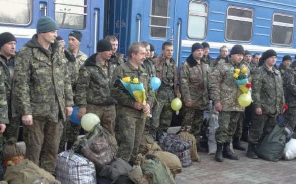 На Украине в туалете поезда нашли труп «всушника», который ехал на передовую | Русская весна