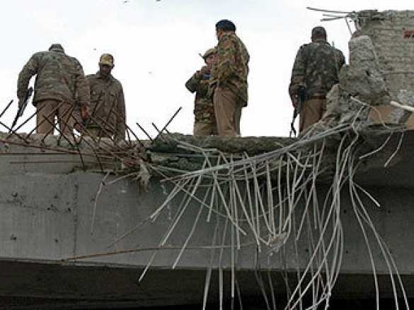 Партизаны взорвали путепровод над железнодорожной магистралью между Артемовском и Дебальцево | Русская весна