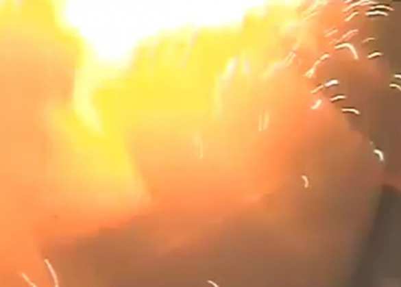 Камеры сняли ночной подрыв пункта сбора помощи боевикам «АТО» в Одессе (видео) | Русская весна