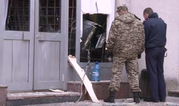 В Житомирской области в здании сельсовета взорвали банкомат (ФОТО, ВИДЕО) | Русская весна