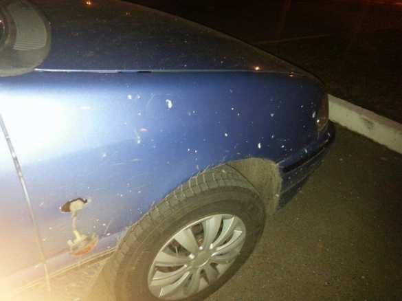 Жизнь в Украинском Государстве: неизвестный под Киевом кинул гранату в людей на автопарковке, есть раненые (ФОТО) | Русская весна