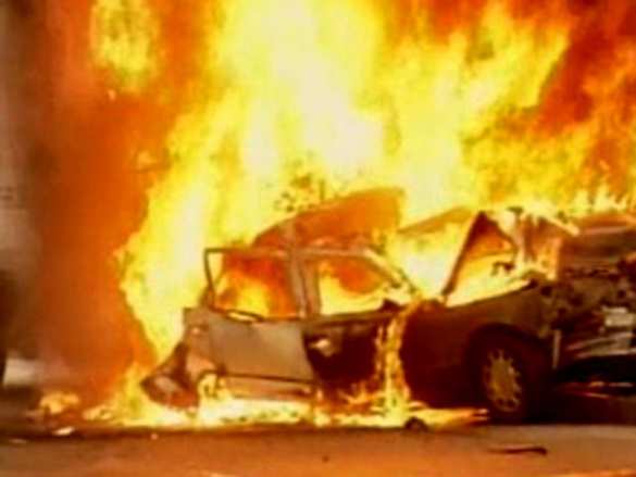 В новогоднюю ночь во Франции сожгли почти 1000 автомобилей | Русская весна