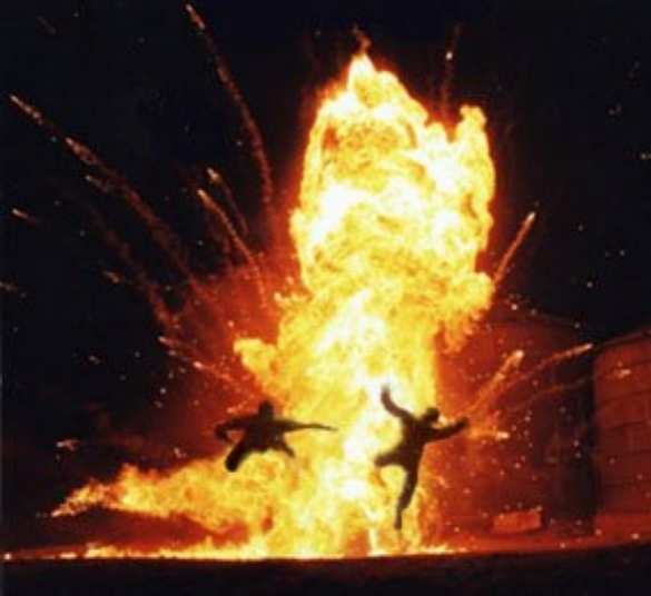 МОЛНИЯ: взрывы в лагере спецназа США и Великобритании в Сирии, много убитых и раненых | Русская весна