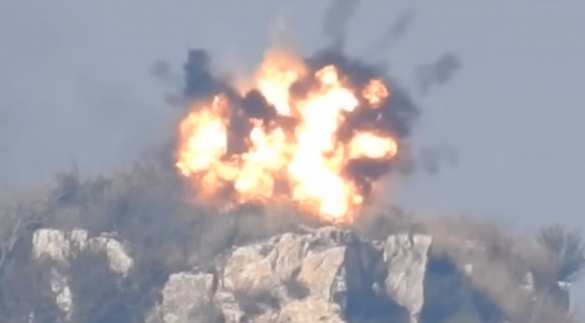 Охота на террористов: Российские ракеты настигают боевиков в горах Латакии (ВИДЕО) | Русская весна