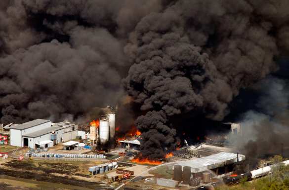 На химзаводе в США прогремел взрыв, есть пострадавшие (ФОТО, ВИДЕО) | Русская весна