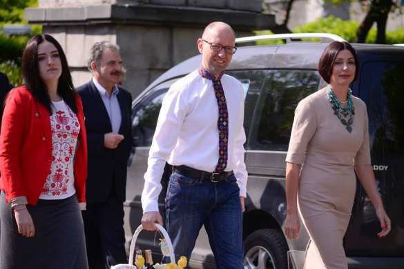 Яценюк появился на публике после «таинственного исчезновения» (ФОТО, ВИДЕО) | Русская весна