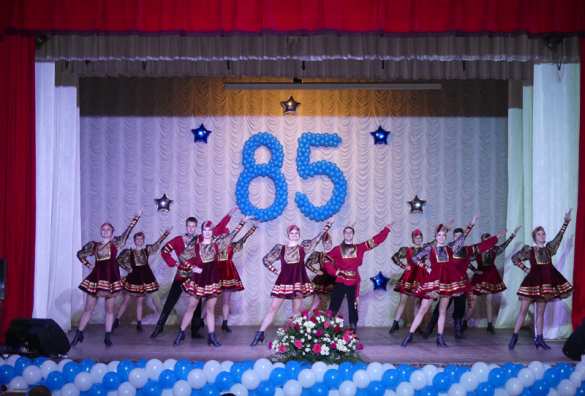 85 лет служения людям. Сотрудники «Харцызских электрических сетей» отметили юбилей предприятия (ФОТО) | Русская весна