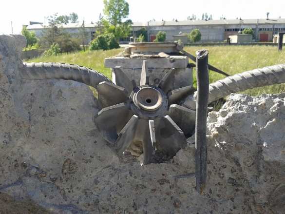 Ночные обстрелы со стороны ВСУ: в Горловке погибло два человека и разрушен жилой дом | Русская весна