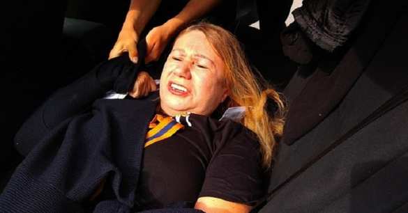 В Киеве жёстко задержали одну из организаторов «Бессмертного полка» (ФОТО) | Русская весна