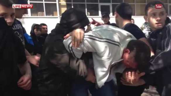 В Запорожье «Правый сектор» разогнал мирный митинг против отмены соцвыплат и за повышение пенсий (ВИДЕО) | Русская весна