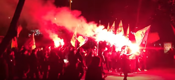 Акция устрашения: неонацисты организовали факельное шествие в Запорожье (ВИДЕО) | Русская весна