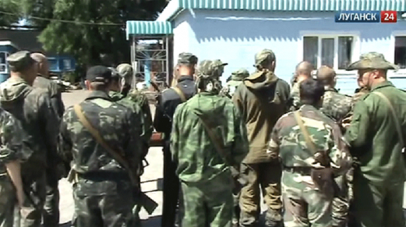 Бойцы добровольческого батальона «Заря» Луганской республики поклялись защищать Родину и Веру (видео) Бойцы добровольческого батальона «Заря» Луганской республики поклялись защищать Родину и Веру (видео) | Русская весна