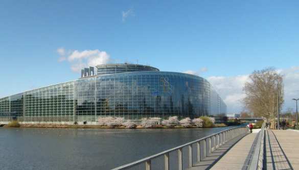 Критика Польши — это атака на демократию, — депутат Европарламента | Русская весна