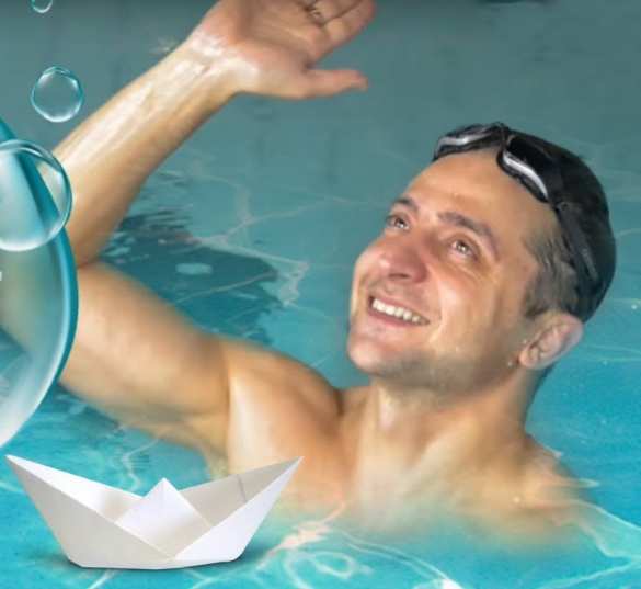 «За ВДВ!» — в Сети высмеяли забег Зеленского через фонтан (ВИДЕО)  | Русская весна