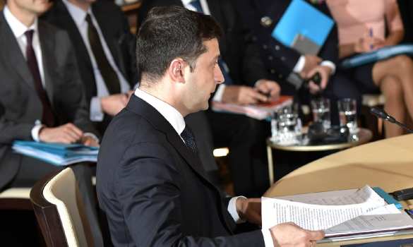 Сплошной конфуз: Зеленский хотел сесть в кресло Путина (ВИДЕО) | Русская весна