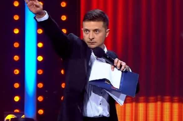 Нацистский клоун Зеленский пытается выслужиться перед Россией (ВИДЕО) | Русская весна