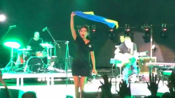 Экс-солист «Агаты Кристи» Вадим Самойлов: Земфира взяла украинский флаг не от большого ума (ВИДЕО) | Русская весна