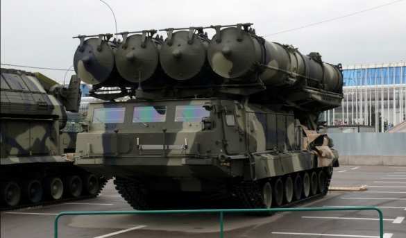 Уникальные кадры: зенитно-ракетный комплекс С-300В4 уничтожает мишень в небе над полигоном Капустин Яр (ВИДЕО) | Русская весна