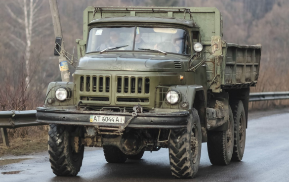 Автомобиль ВСУ насмерть сбил женщину | Русская весна