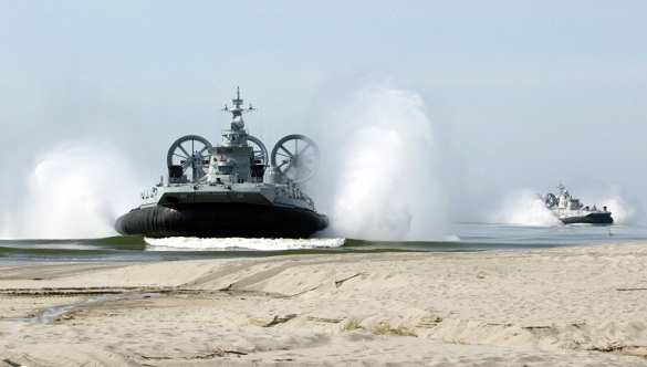 Минобороны намерено возобновить строительство катеров «Зубр» в Крыму | Русская весна